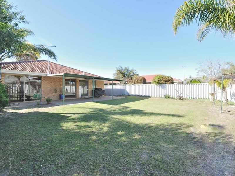 7 Senegal Grove, Warnbro WA 6169