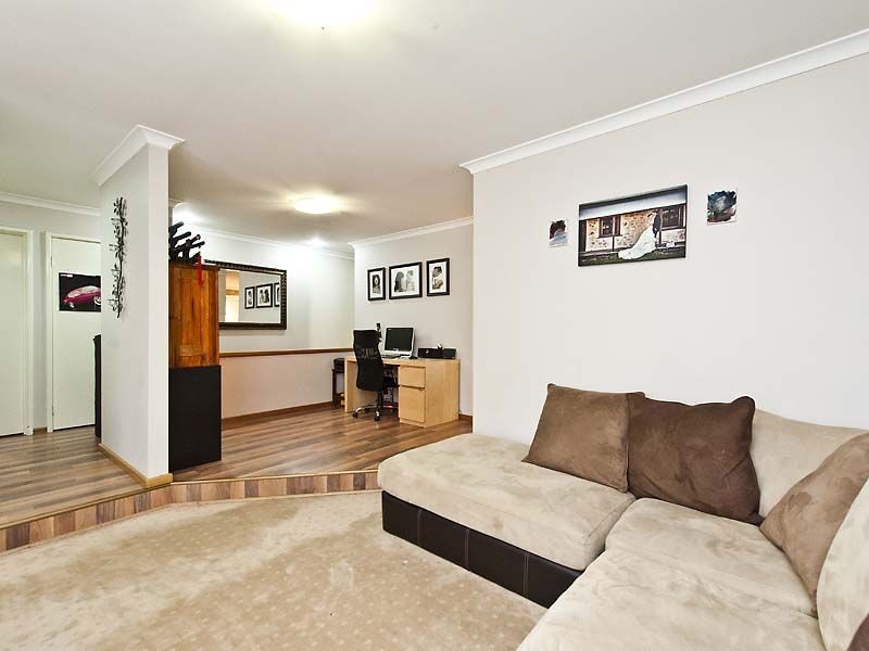 11 Cork Place, Warnbro WA 6169