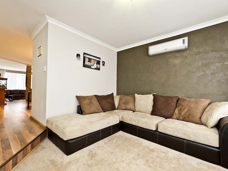 11 Cork Place, Warnbro WA 6169