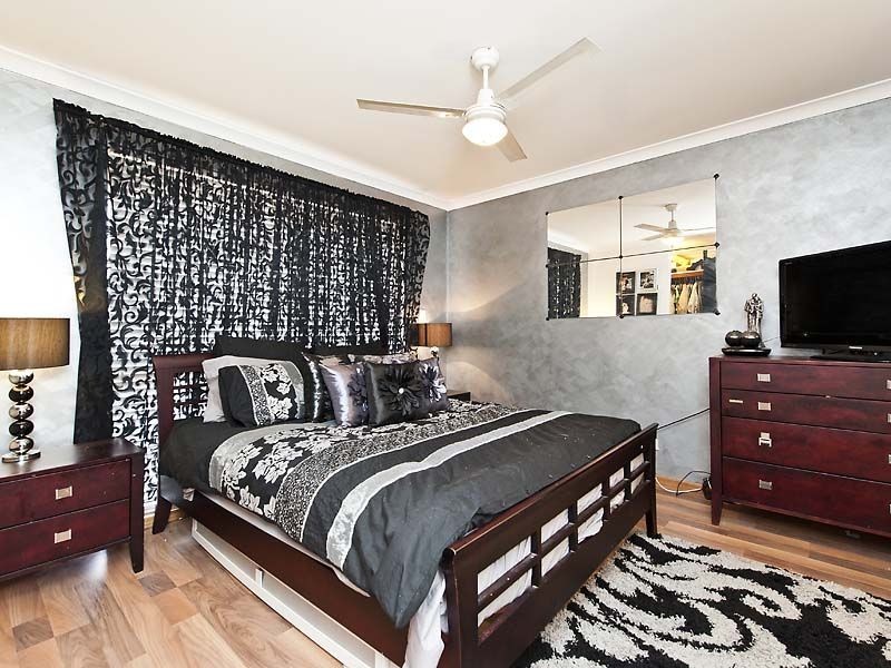 11 Cork Place, Warnbro WA 6169