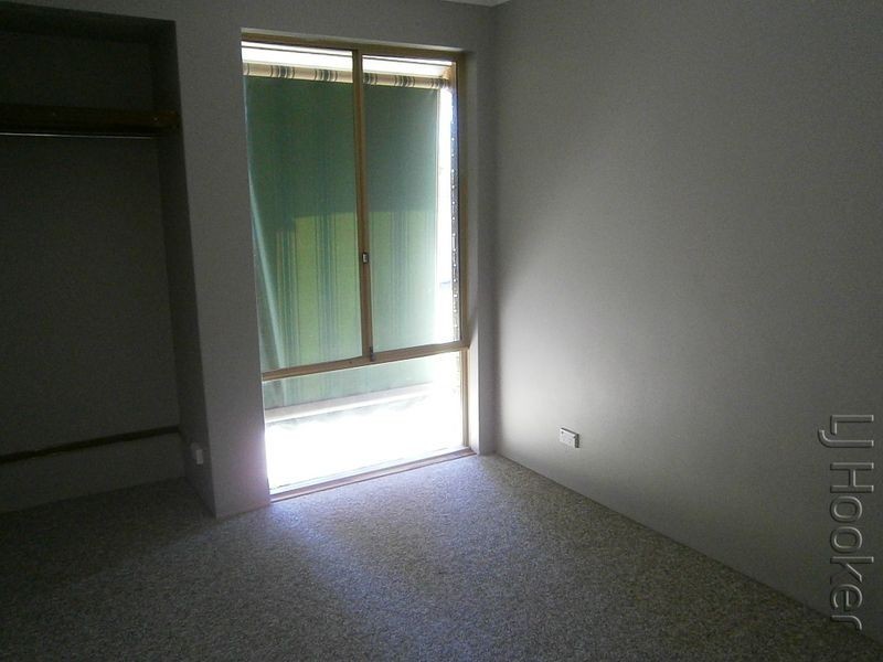 2/10 Meadow Court, Cooloongup WA 6168