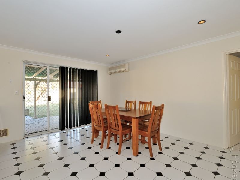 8 Bingarra Close, Port Kennedy WA 6172