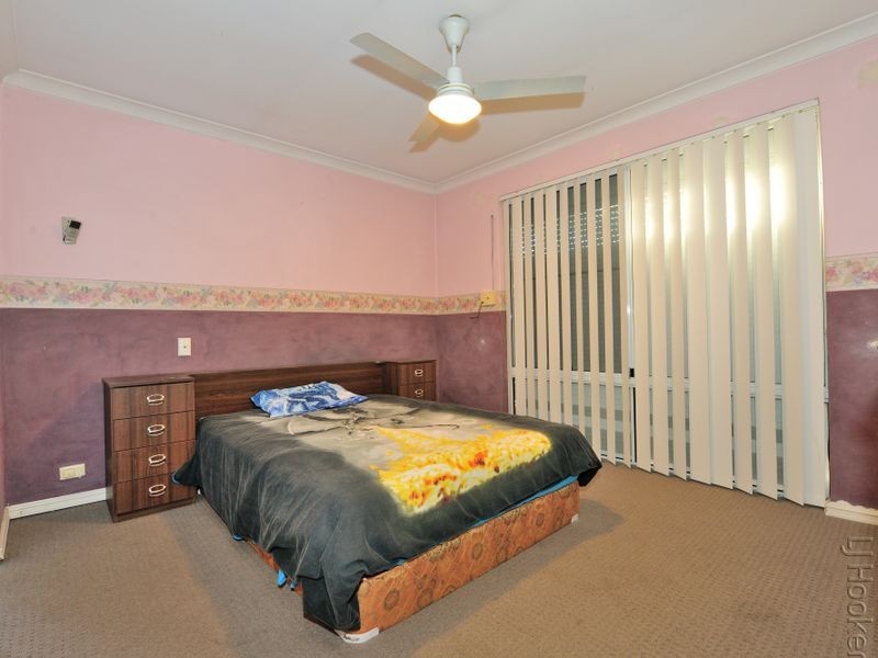 8 Bingarra Close, Port Kennedy WA 6172