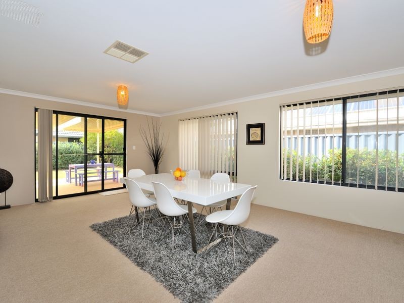 8 Callistemon Gardens, Baldivis WA 6171