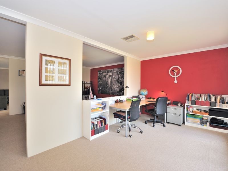 8 Callistemon Gardens, Baldivis WA 6171