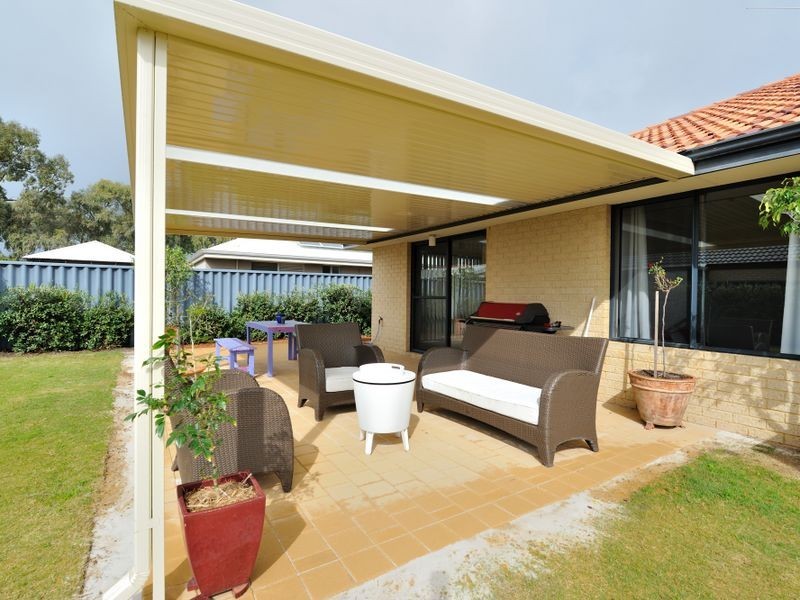 8 Callistemon Gardens, Baldivis WA 6171