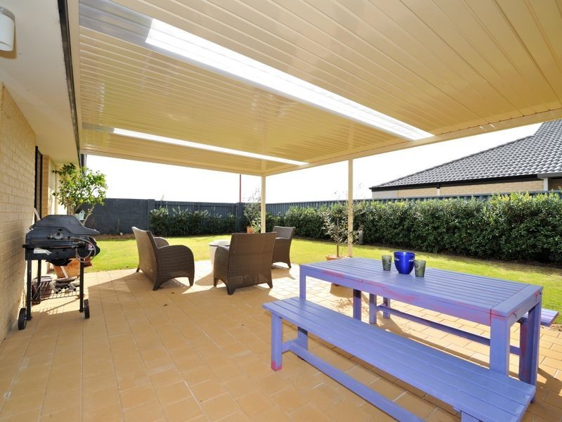 8 Callistemon Gardens, Baldivis WA 6171