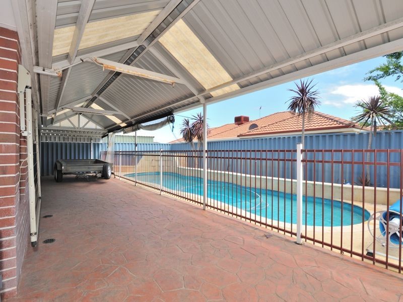 72 Endeavour Drive, Port Kennedy WA 6172