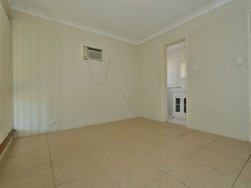 4 Legend Place, Cooloongup WA 6168