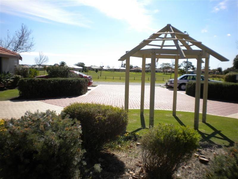 7/52 Gnangara Drive, Waikiki WA 6169