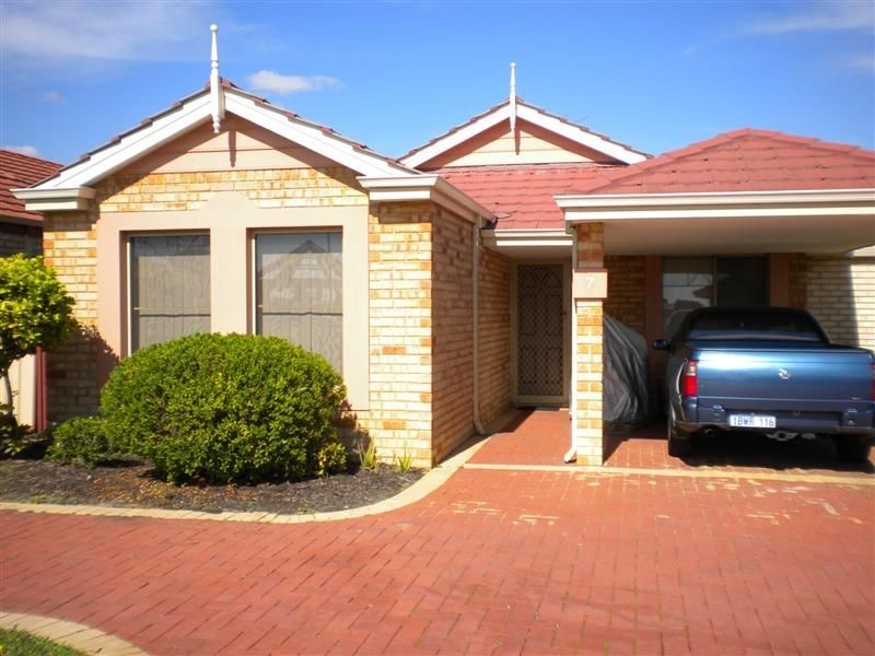 7/52 Gnangara Drive, Waikiki WA 6169