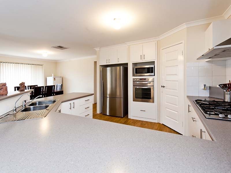 10 Poa Way, Baldivis WA 6171