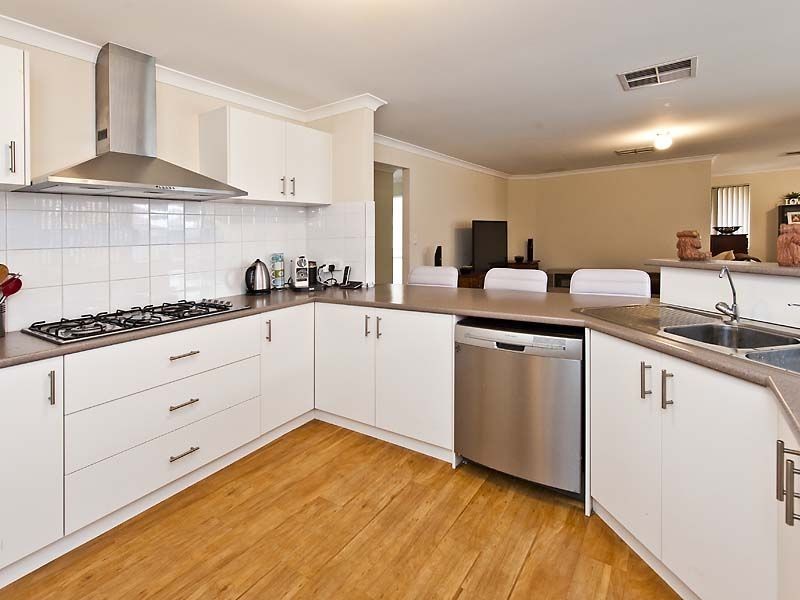 10 Poa Way, Baldivis WA 6171