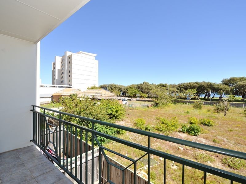 10/52 Kent Street, Rockingham WA 6168