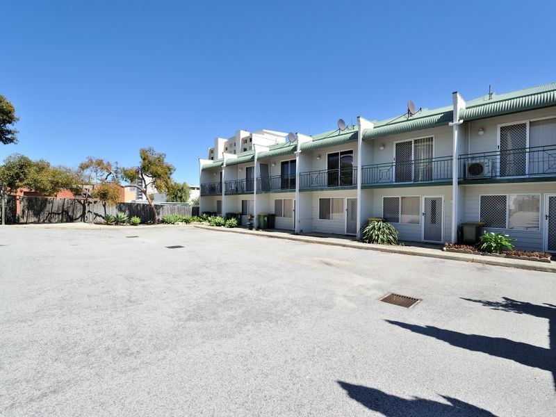 10/52 Kent Street, Rockingham WA 6168