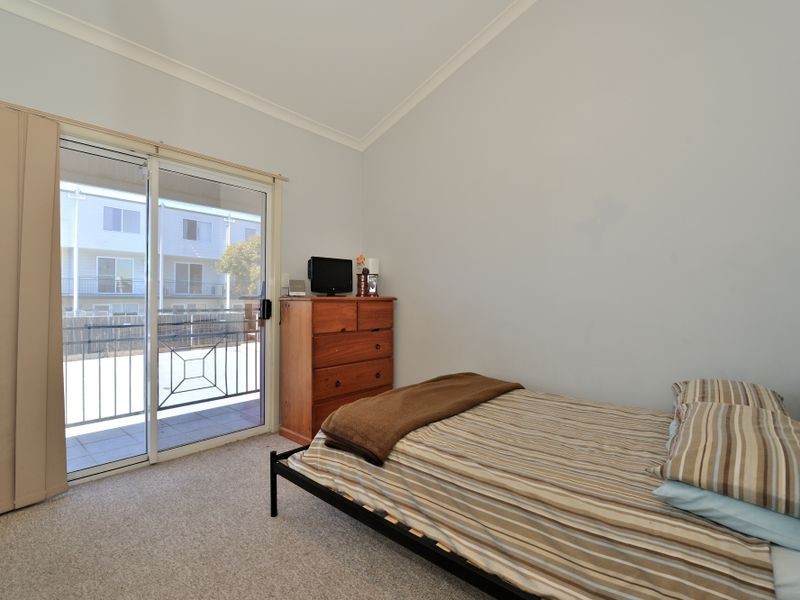 10/52 Kent Street, Rockingham WA 6168