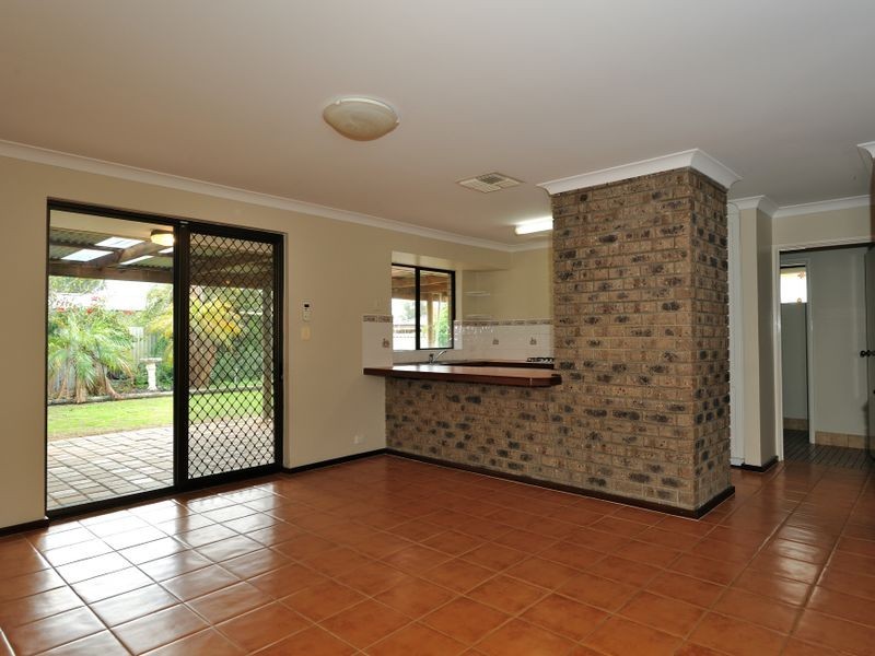 13 Westerly Way, Cooloongup WA 6168