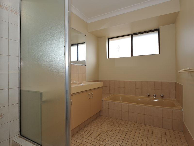 13 Westerly Way, Cooloongup WA 6168