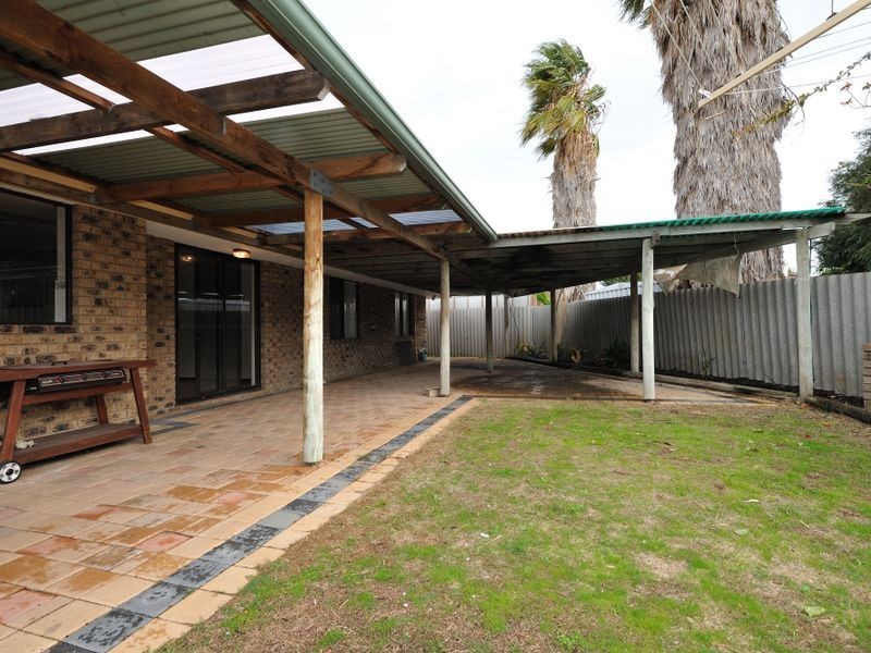 13 Westerly Way, Cooloongup WA 6168