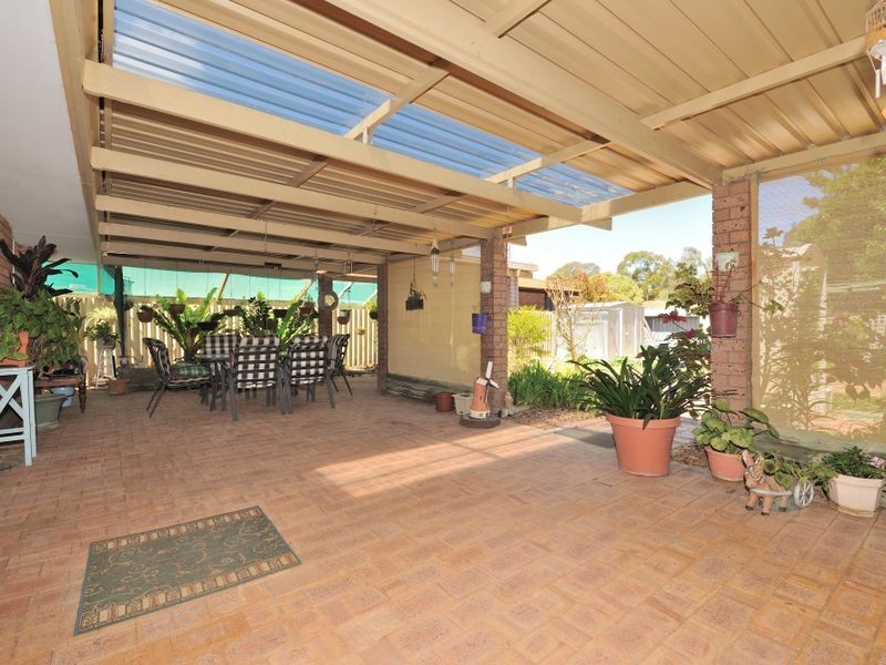 4 Truscan Close, Cooloongup WA 6168