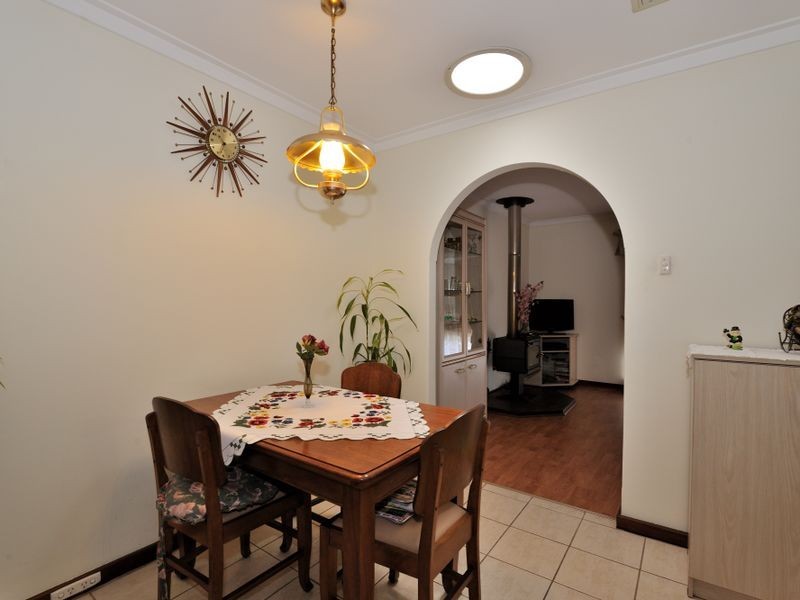 4 Truscan Close, Cooloongup WA 6168