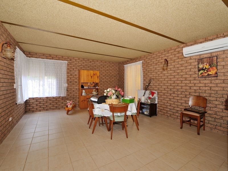 4 Truscan Close, Cooloongup WA 6168