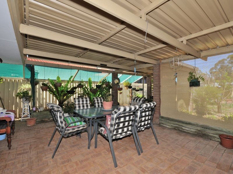 4 Truscan Close, Cooloongup WA 6168