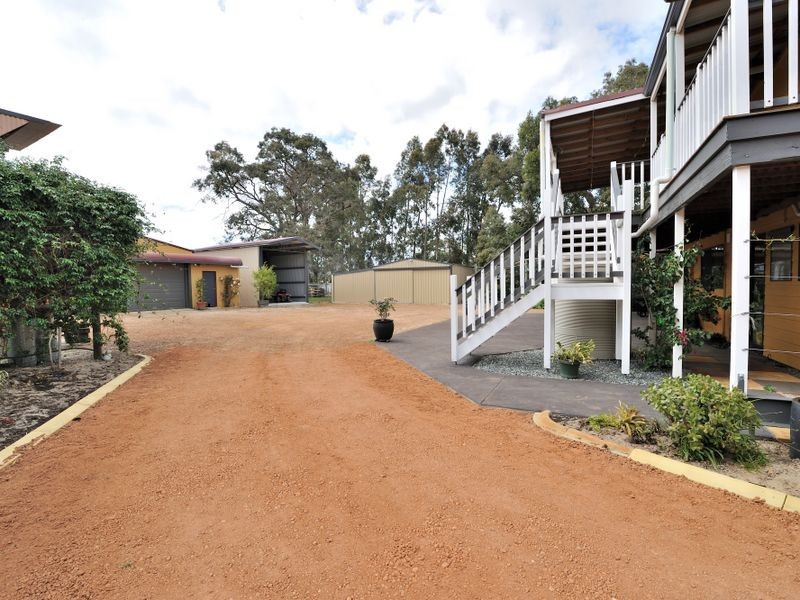 30 Mardja Loop, Mardella WA 6125