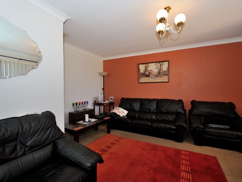 18 Townsend Road, Rockingham WA 6168