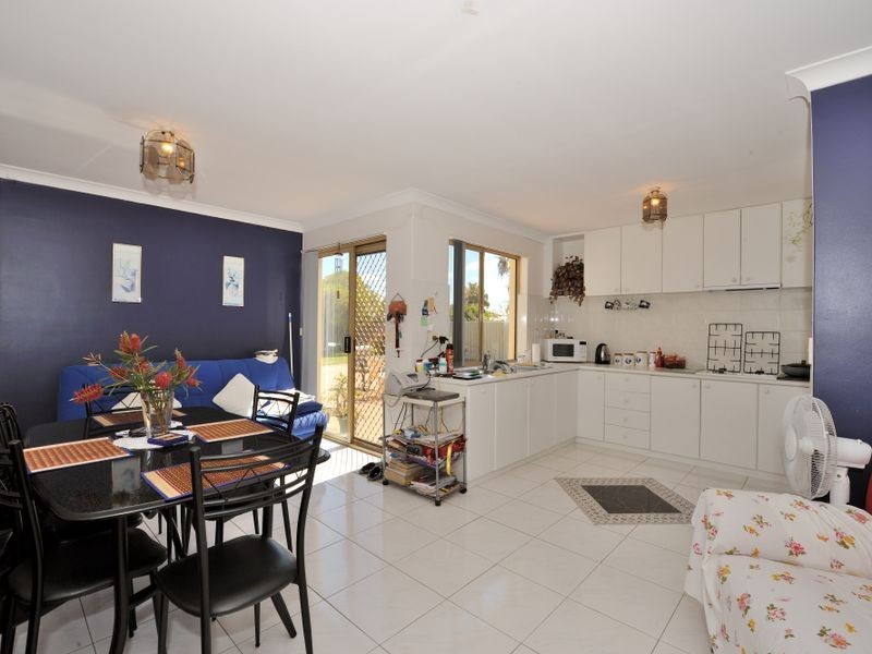 18 Townsend Road, Rockingham WA 6168