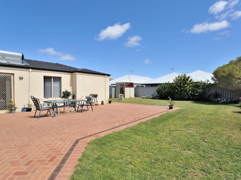 18 Townsend Road, Rockingham WA 6168