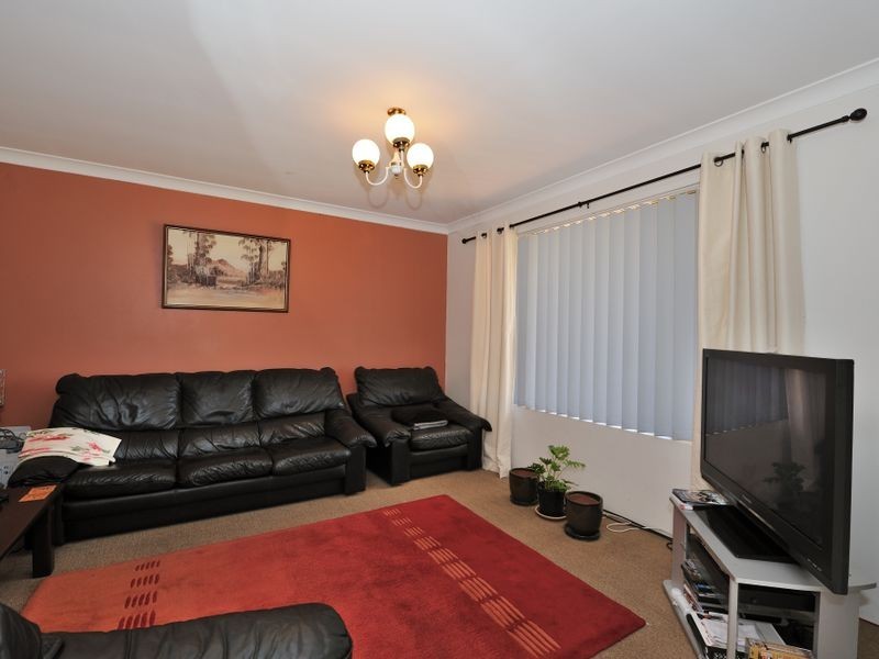 18 Townsend Road, Rockingham WA 6168