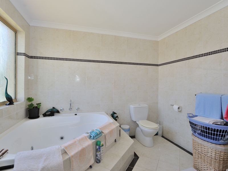 18 Townsend Road, Rockingham WA 6168