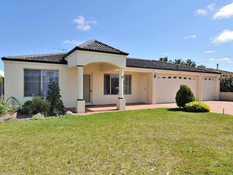 18 Townsend Road, Rockingham WA 6168