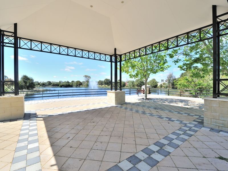 18 Townsend Road, Rockingham WA 6168