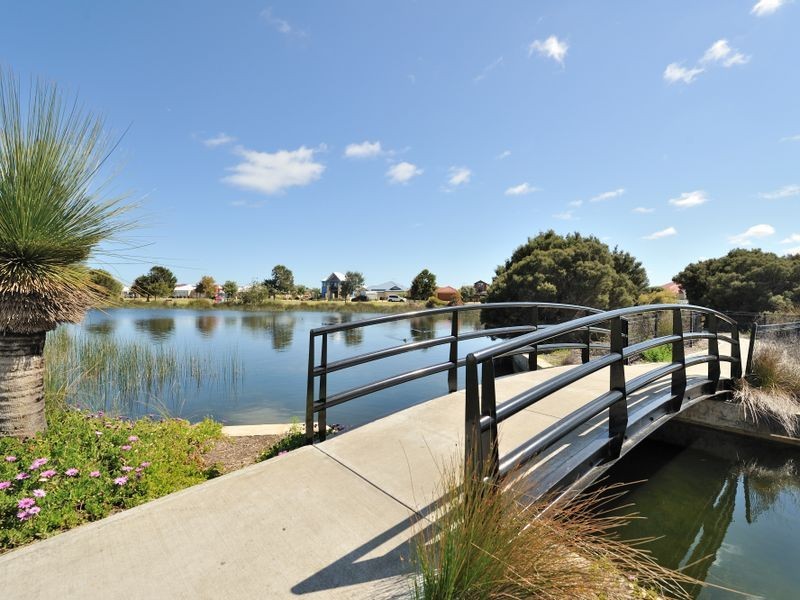 18 Townsend Road, Rockingham WA 6168