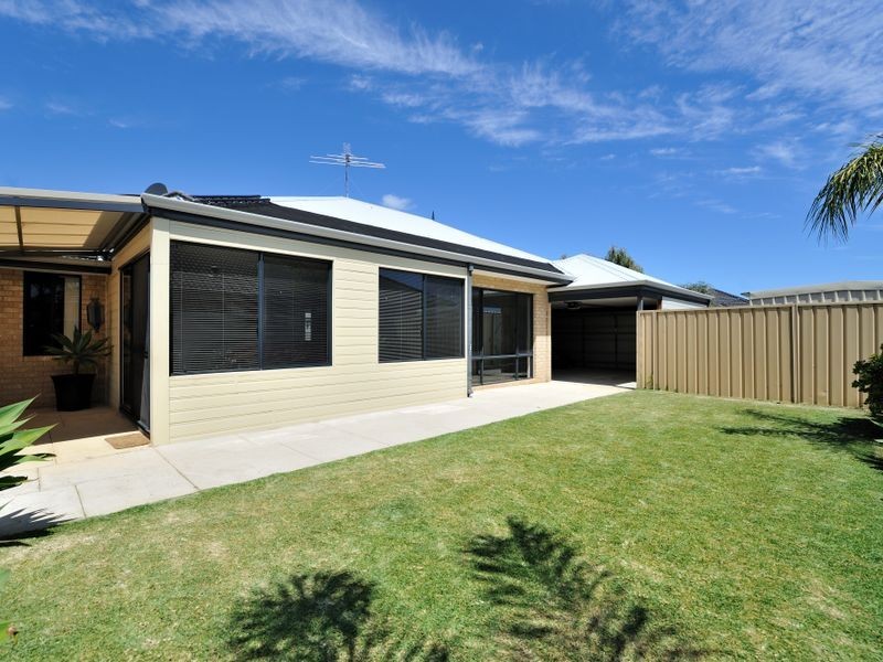 25 Chinchilla Parkway, Port Kennedy WA 6172