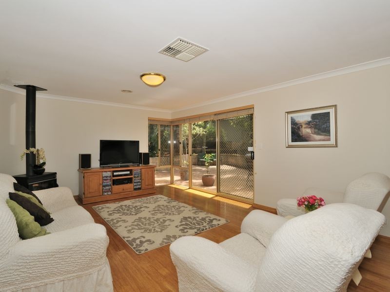 8 Blacksmith Drive, Wellard WA 6170