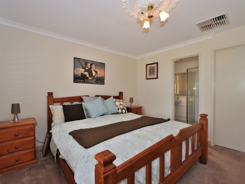 8 Blacksmith Drive, Wellard WA 6170