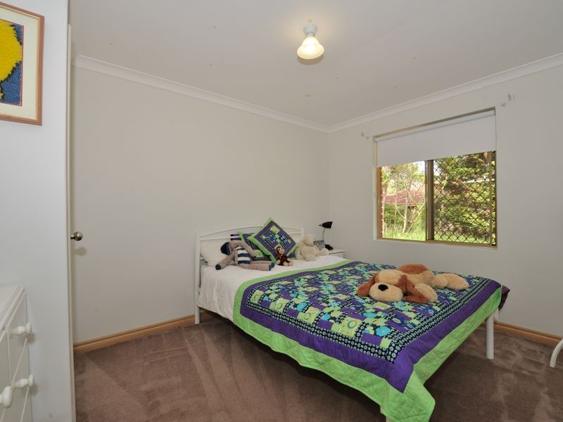 8 Blacksmith Drive, Wellard WA 6170