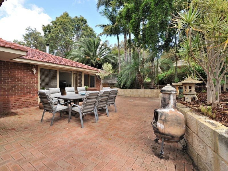 8 Blacksmith Drive, Wellard WA 6170