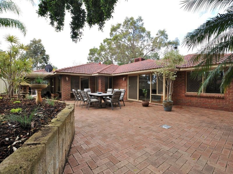 8 Blacksmith Drive, Wellard WA 6170