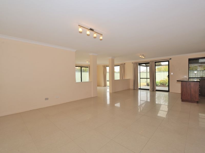 6 Emden Link, Port Kennedy WA 6172