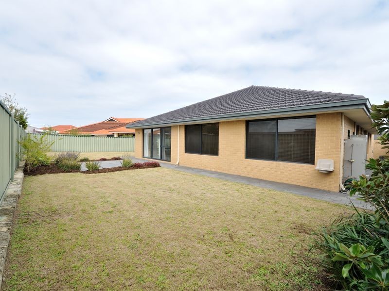 6 Emden Link, Port Kennedy WA 6172