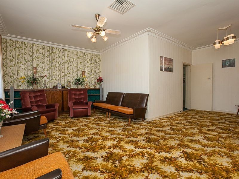 5 Houston Street, Rockingham WA 6168