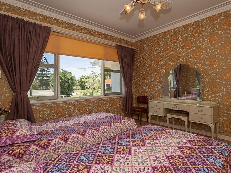 5 Houston Street, Rockingham WA 6168