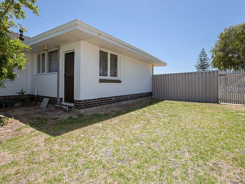 5 Houston Street, Rockingham WA 6168