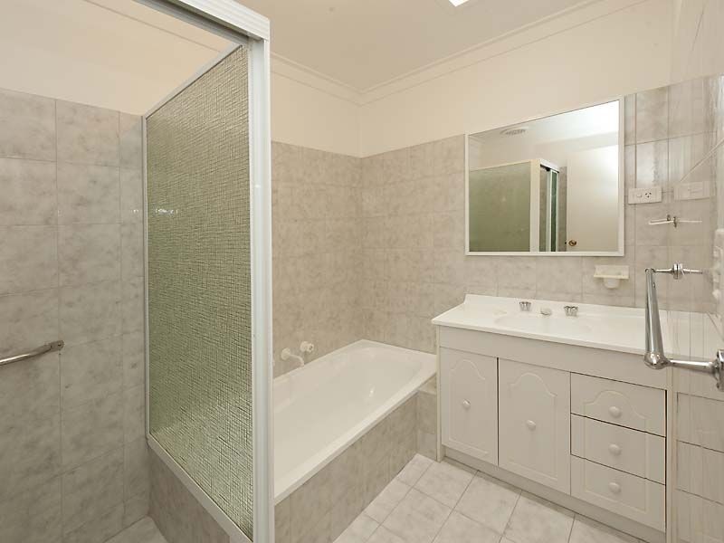 9/99 Simpson Avenue, Rockingham WA 6168