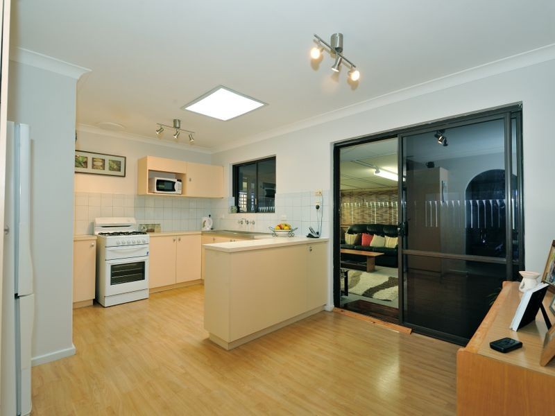 38 Breaden Drive, Cooloongup WA 6168