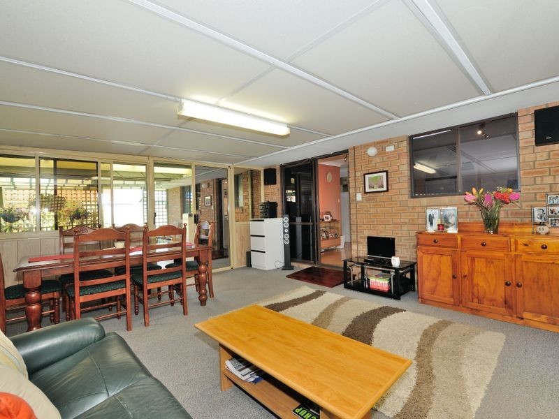 38 Breaden Drive, Cooloongup WA 6168